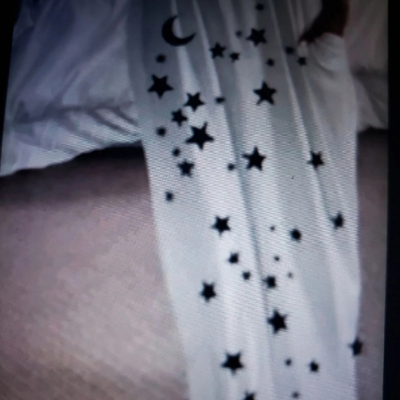 WOMENS SLEEP DRESS VERY VERY COMFORTABLE - Picture 2 of 5
